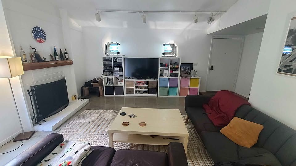 1st image of 8878 Caminito Primavera