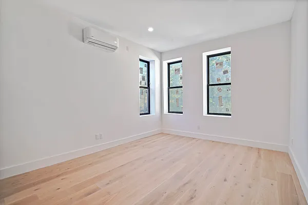 Rented by Crifasi Real Estate | media 12