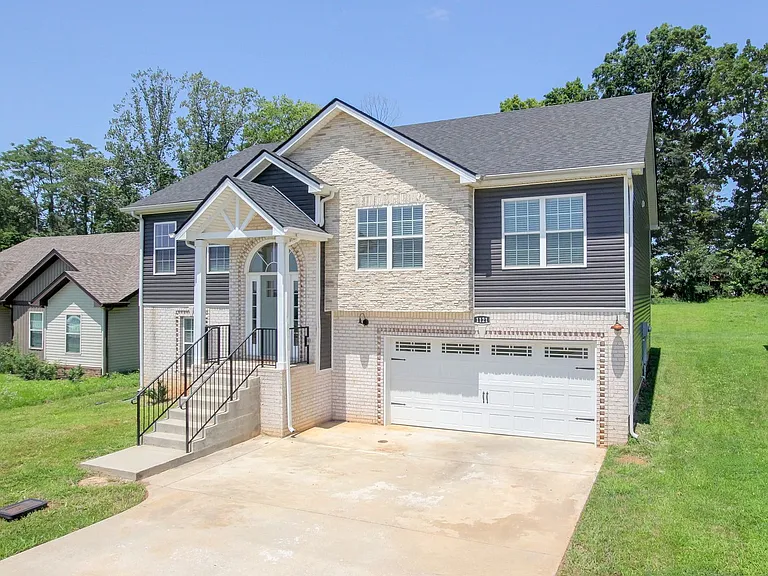 1121 Cardinal Creek Dr — Photo 59