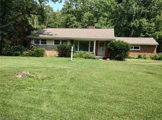 13711 Auburn Rd, Newbury, OH 44065