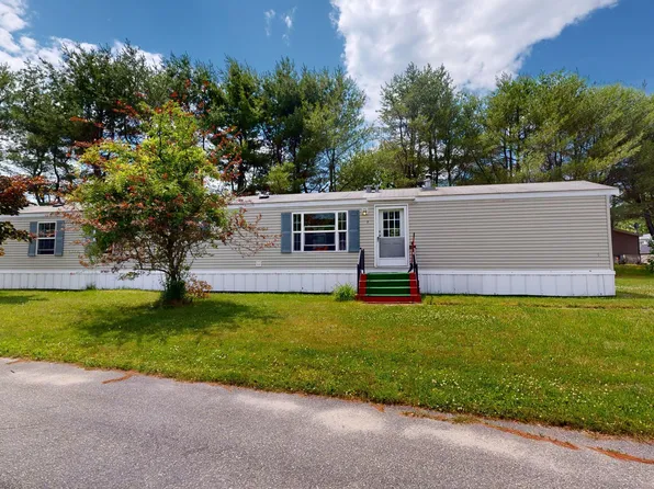 5 Circle Drive, Lewiston, ME 04240