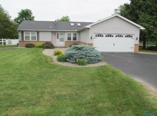 715 Glenwood Rd, Rossford, OH 43460
