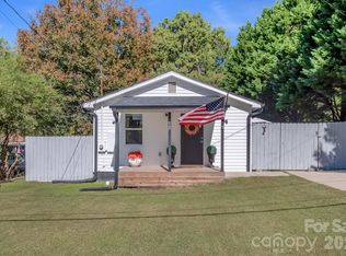 112 W Poplar St, Stanley, NC 28164