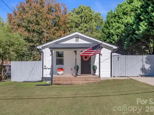 112 W Poplar St, Stanley, NC 28164