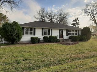 1500 Robertson Ave, Carthage, MO 64836