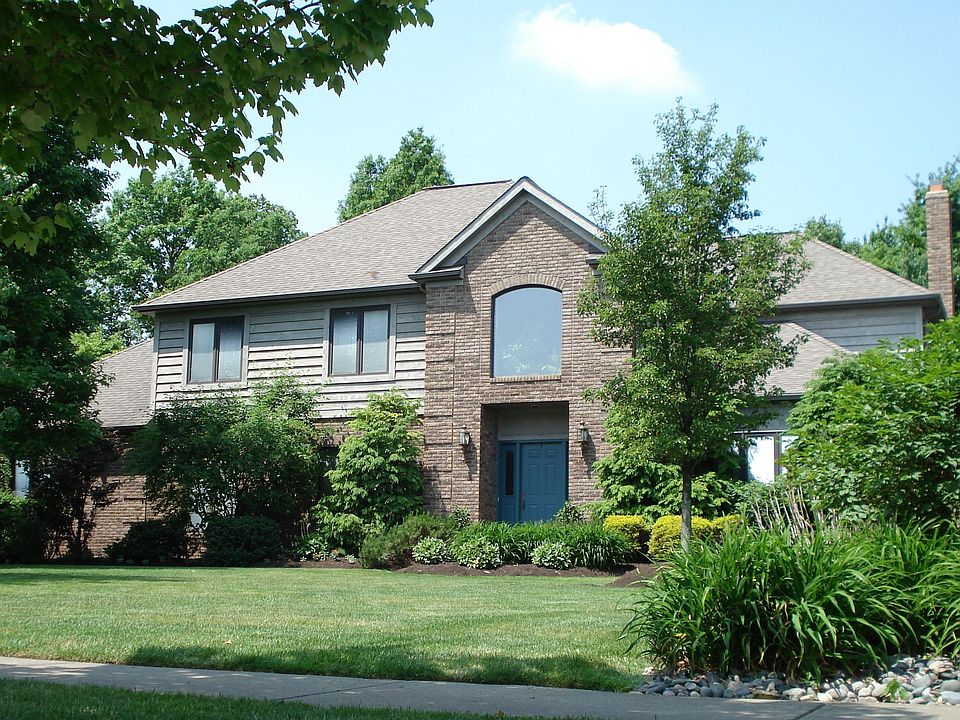 1st image of 380 Leverett Ln