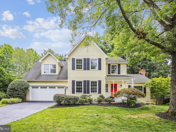 6685 Stonebrook Dr, Clifton, VA 20124