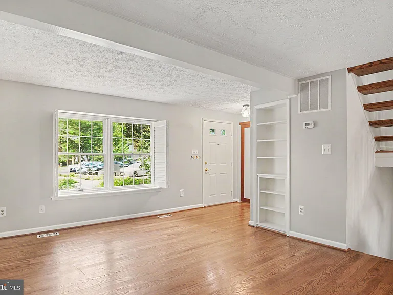 11510 Underoak Ct — Photo 9