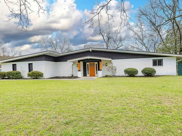 312 Collier Rd, Barnesville, GA 30204