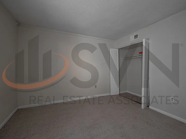 500 Umstead Dr #104E — Photo 13