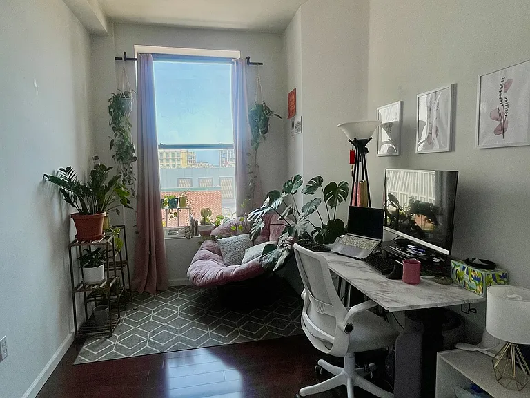 1033 Chestnut St #6 — Photo 3