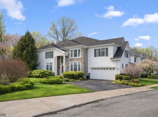 48 Bovensiepen Ct, Roseland Boro, NJ 07068