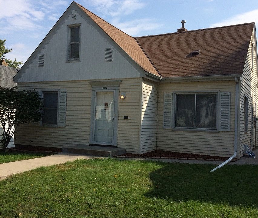 1st image of 3742 Russell Ave N