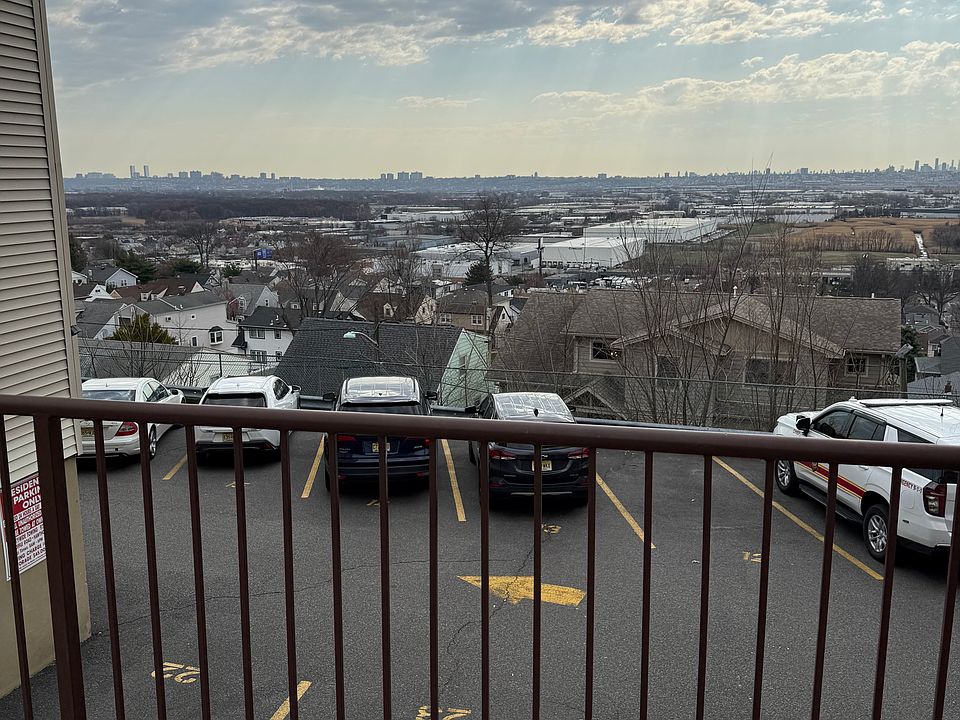 1st image of 210 Hackensack St #F1