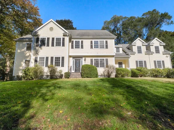340 Weston Rd, Wellesley, MA 02482