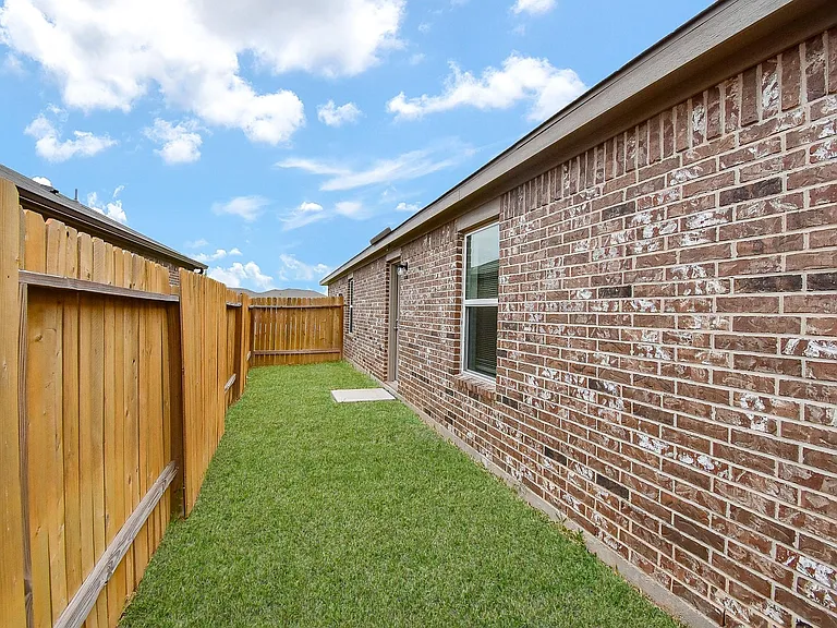 405 Texas Olive Dr — Photo 42