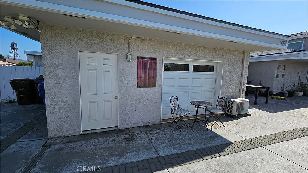 1 bed, 560 sqft, $1,899 — Photo 1