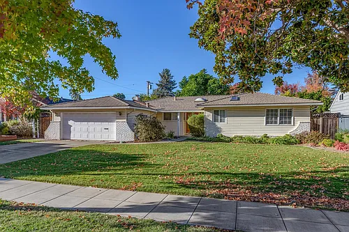 1483 Koch Ln Photo 1