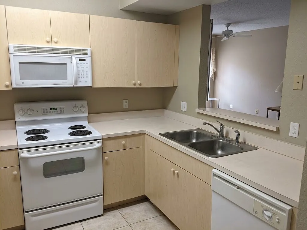 Belvedere Isles Condominium 1012 - Apt 1012 — Photo 3