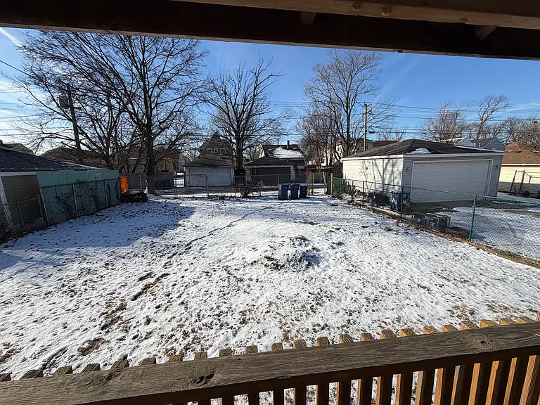 S 14th Ave — Photo 15
