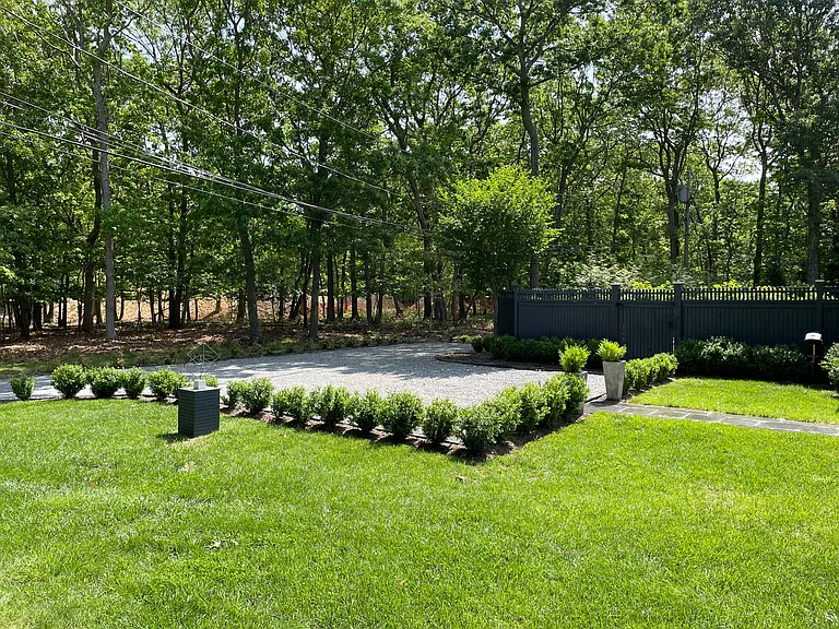 60 Gardiners Ln — Photo 42