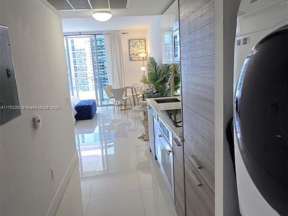 4th image of 1300 Brickell Bay Dr #21