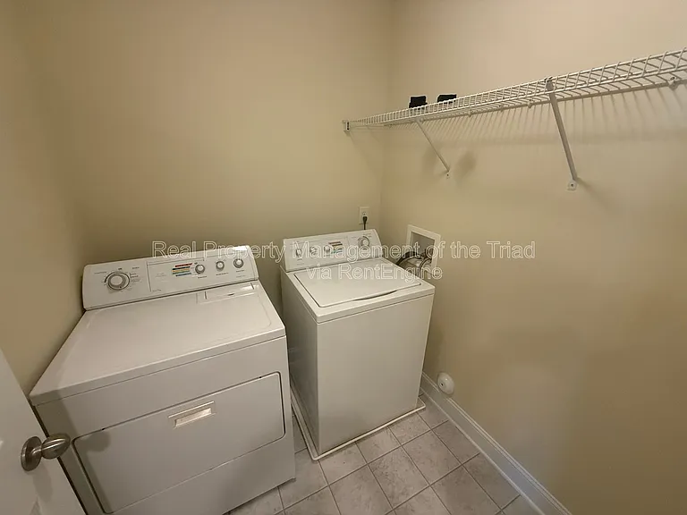103 Southlake Ct — Photo 16
