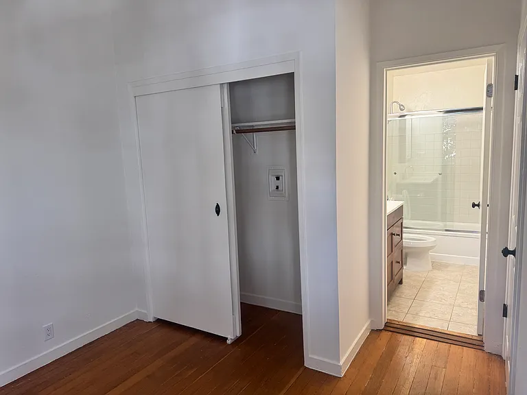 419 Ivy St #11 — Photo 6
