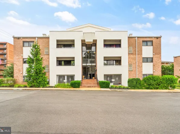 4356 Lee Hwy APT 303, Arlington, VA 22207