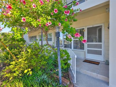 5695 40th Ave N APT 301, Kenneth City, FL, 33709