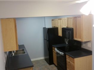 6272 Saint Johns Dr, Eden Prairie, MN 55346