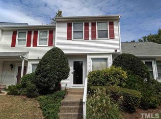 104 Saint Andrews Ln, Chapel Hill, NC 27517