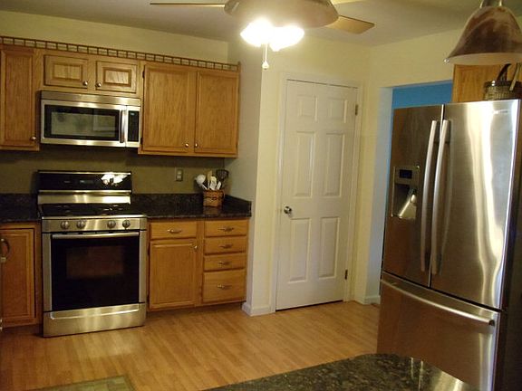 5th image of 254 W 16th St