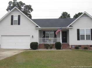 520 Ashdown Pl, Fayetteville, NC 28311