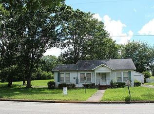 907 Rivers St, Brenham, TX 77833