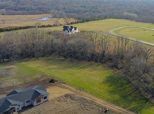 275 Summerfield Trl, Mankato, MN 56001