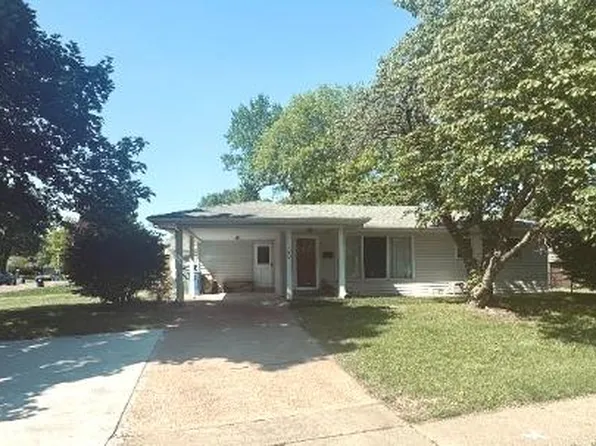 1150 Charbonier Rd, Florissant, MO 63031