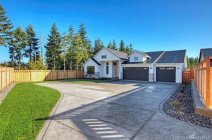 1st image of 20325 146th St E