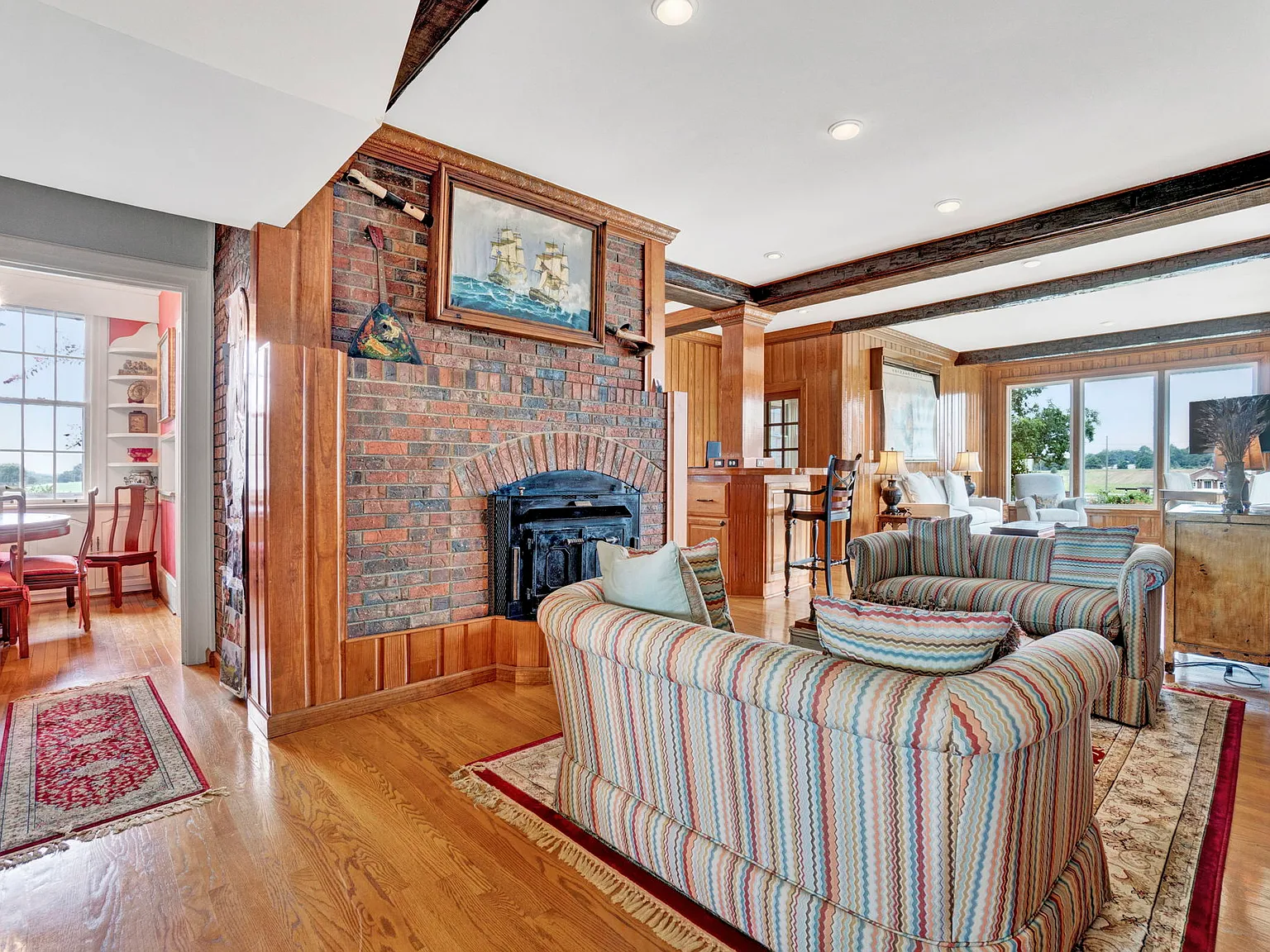 5 bed, 5000 sqft, $4,750 — Photo 4