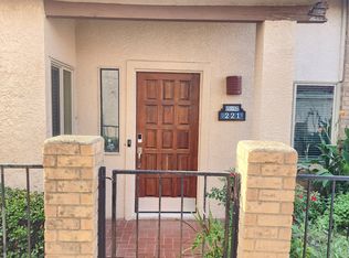 565 Ranch Trl APT 221, Irving, TX 75063