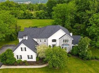 2298 Westminster Dr, Emmaus, PA 18049