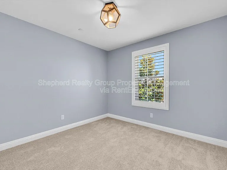 12167 Chutes Ct — Photo 18