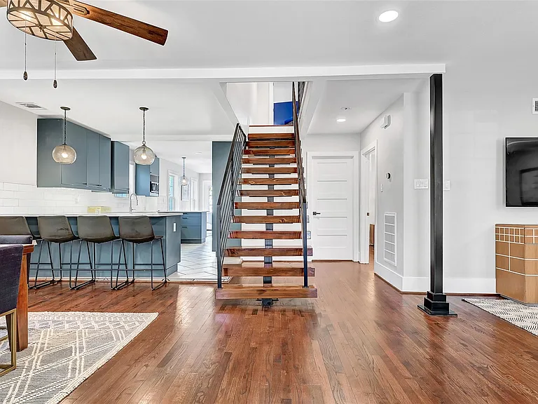 3343 Tampa St — Photo 8