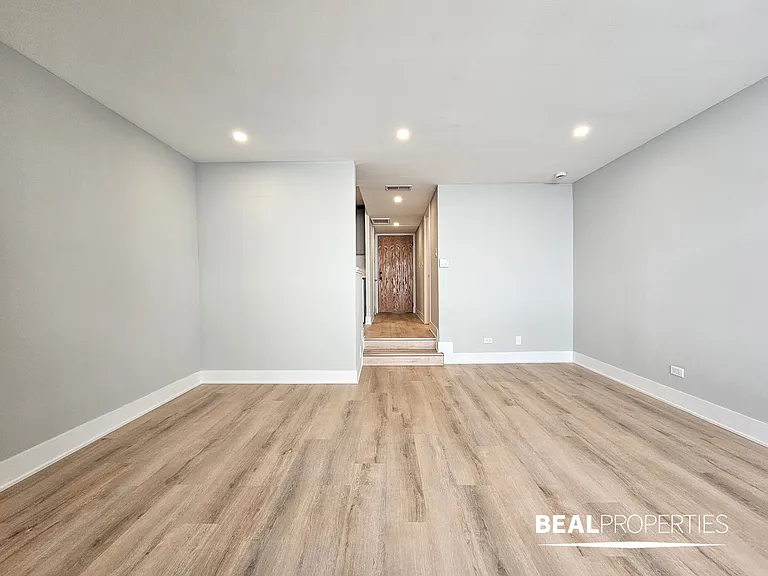 1220 North LaSalle Street — Photo 14