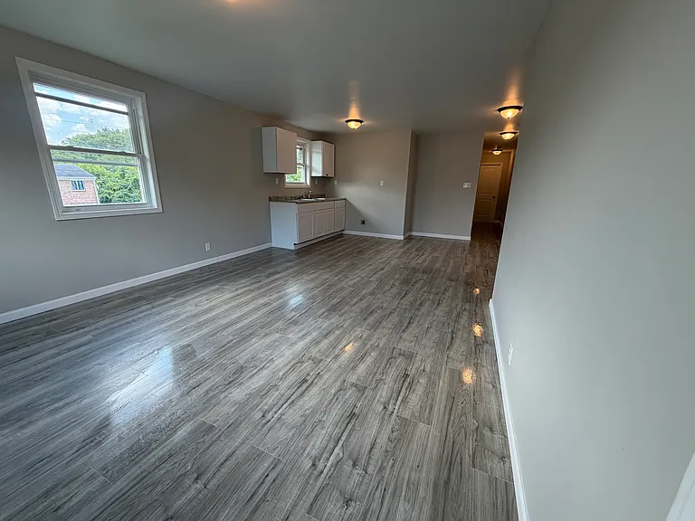 5004 Prescott Ave #1 — Photo 1