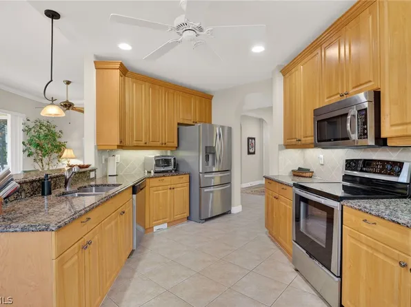 5581 Berkshire Dr APT 101, Fort Myers, FL 33912