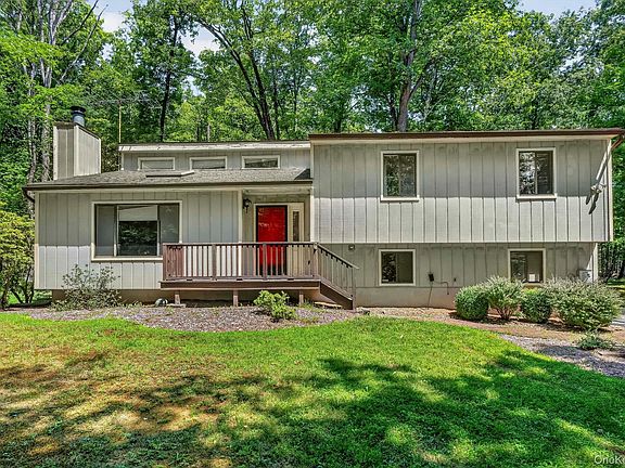 3rd image of 98 Wildwood Circle