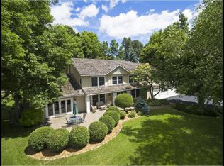 2600 Arrowhead Ln, Chanhassen, MN 55317