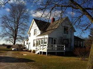 1074 Irish Rd, Dundee, MI 48131