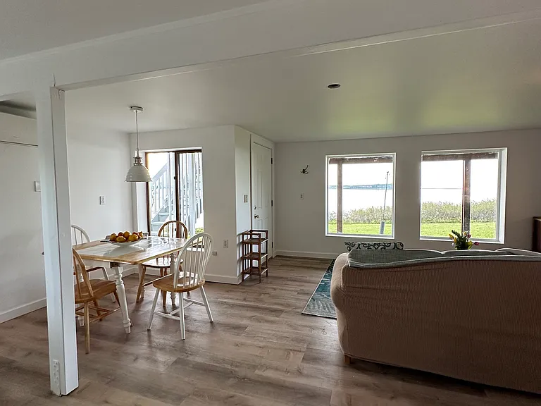201 Victoria Loop — Photo 16